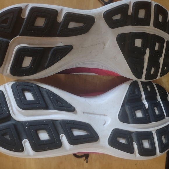 NiKE Revolution 3 Kids Girls size 5.5y multi pink - Picture 12 of 15